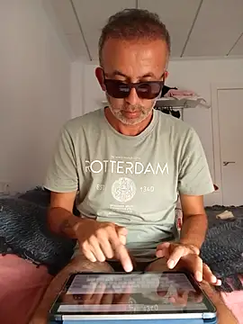 EmilioTaladdro – Live XXX-chat