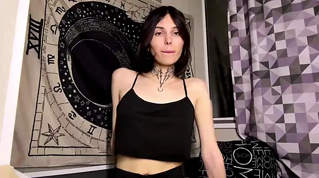 SweetFemBoyy 라이브 XXX 채팅