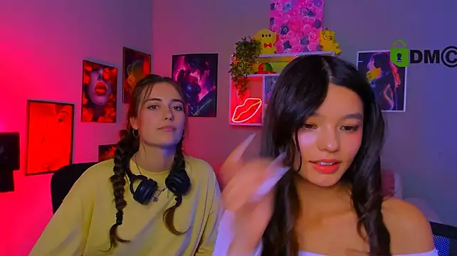 Živý XXX chat itscharlliee