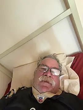 Chat XXX ao vivo de Caesar_Baxter