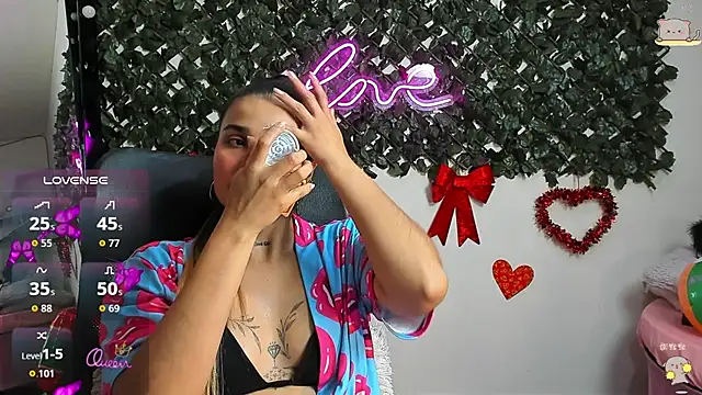 צ'אט XXX בשידור חי של DestinyHills