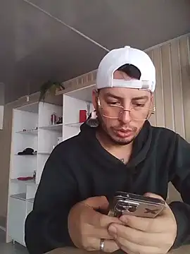 Jonath_1 Adlı Modelin Canlı XXX Sohbeti
