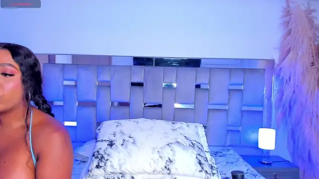 Cammiila 라이브 XXX 채팅