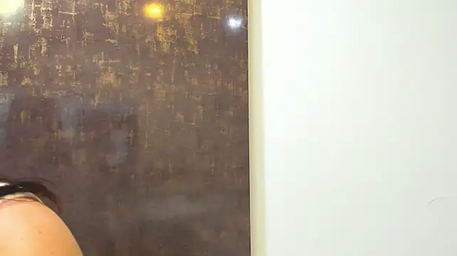 Anniee_boobs