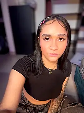 Isabella-Teen - Dildo in my pussy🍌