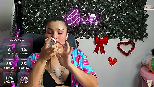 DestinyHills 라이브 XXX 채팅
