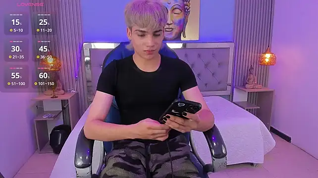 הופעת וובקאם של SamBlack_