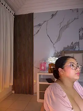 LunaRosse_ - SPREAD HOLES+SPANK BOOTY