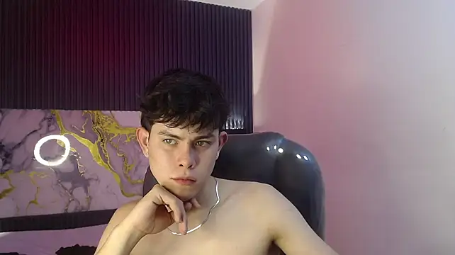 XXX chat uživo modela Eliot_rizzo