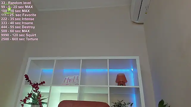 Naomi_Urban: απευθείας συνομιλία ΧΧΧ