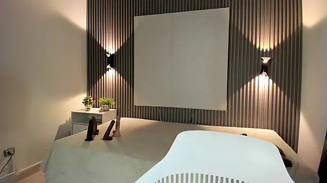 Zafiiraa - caress my ass hole