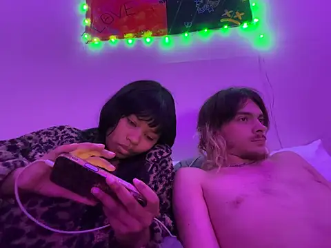 צ'אט XXX בשידור חי של venusfairys
