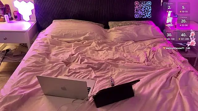 BabyMeliss Chat XXX live