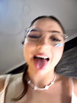 Mia_Luxor's Live XXX Chat