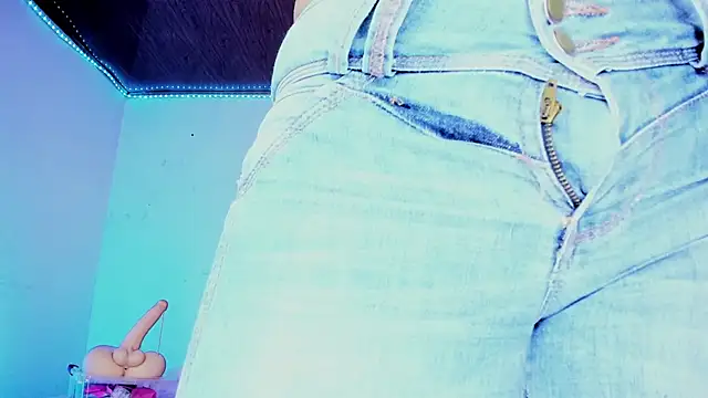 Karol_stom - PLUG MY ASS DEEP