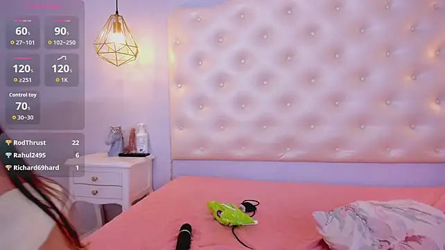 Lanapeachess - Topless+ bounce tits 🤍😍
