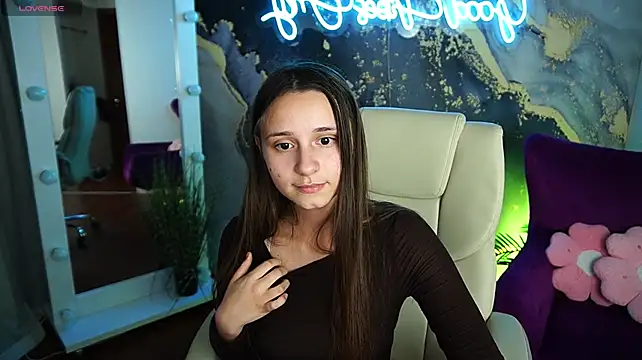 Chat XXX en directo de TinyNatalie