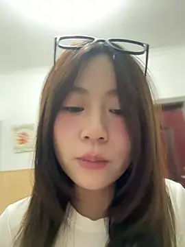xiaoyalaoshi 即時 XXX 聊天