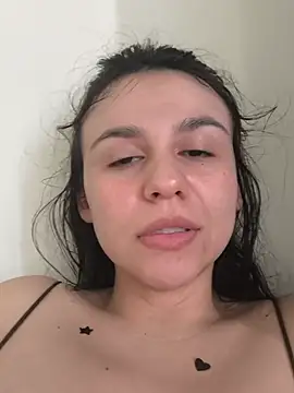 Daniela-rosee XXX чат на живо