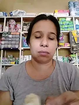 MIA-LARIOS Chat XXX in diretta