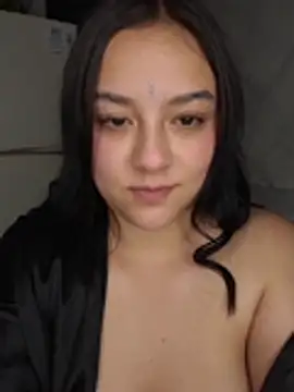Chat XXX en directo de EmilyRoy77