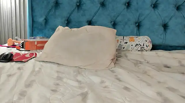 CRYSTALROZ 라이브 XXX 채팅