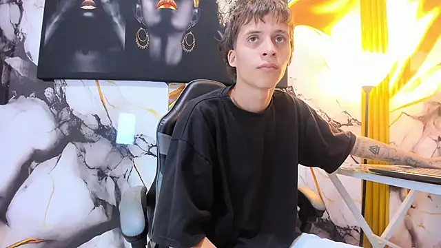 Živý XXX chat mono_blonde