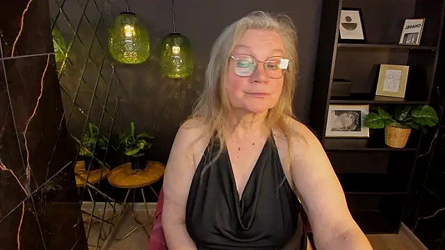NataliMellow's Live XXX Chat