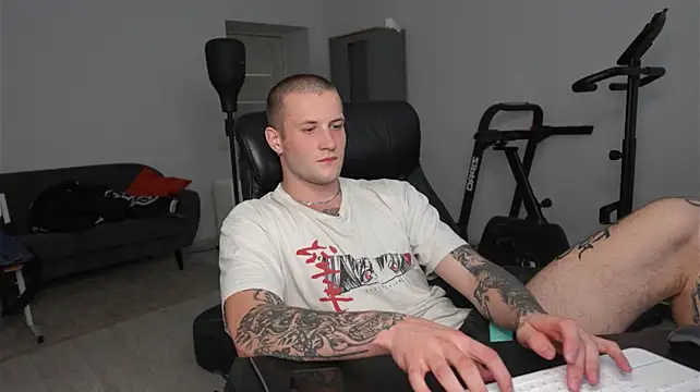 Онлайн чат XXX Igor_Wilde