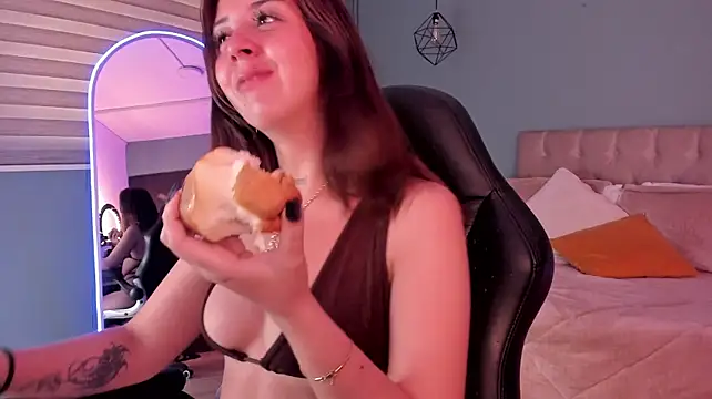 Catti_Brie 라이브 XXX 채팅
