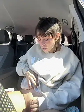 MommyGambit - Tits out and sucked