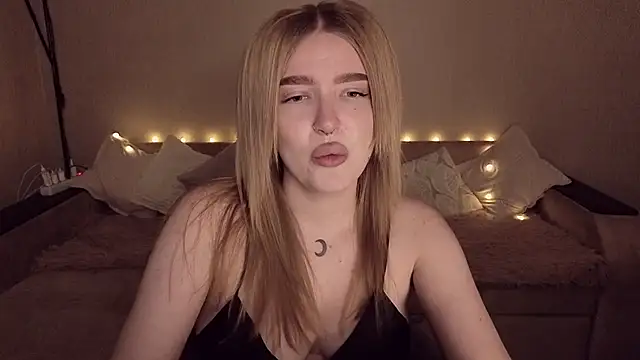 ViolettaLopez 现场XXX聊天