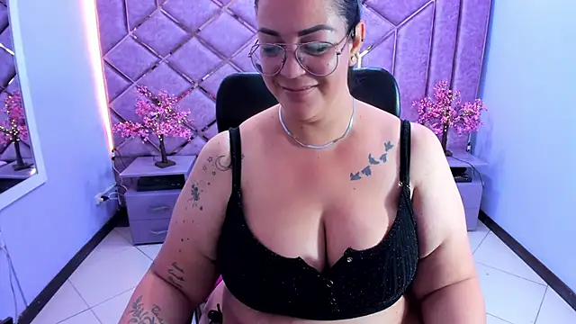 Alexa_Rush 라이브 XXX 채팅