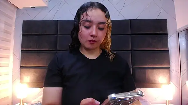 TaraBlack - SHOW ASS+SPANK x6🍑