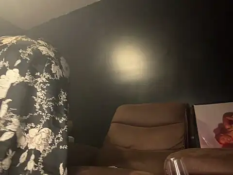 CUM4SACRED357's Live XXX Chat