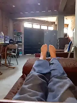 Claudiafresita - Mostrarte en 4 con pantalón