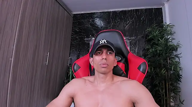 Erik_castle Live XXX Chat