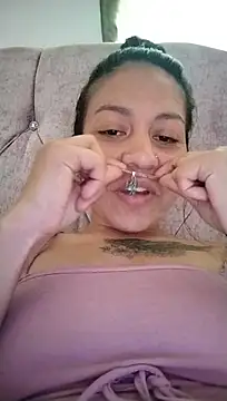 Chat XXX en directo de Tiphanydirty3