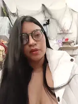 SOFI__10 Live XXX-Chat