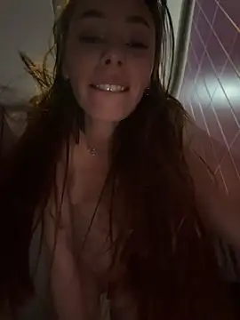 AmelieCrystal's Live XXX Chat
