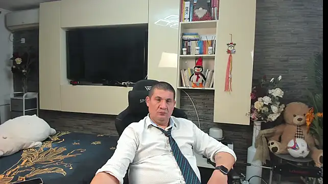 XXX chat uživo modela SpartacusDaddy48