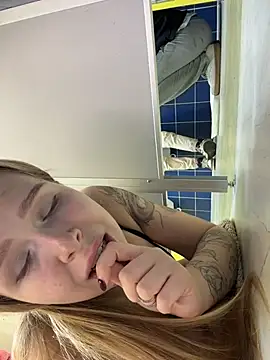 Liza_risky - Sexy horny boob suck and lick