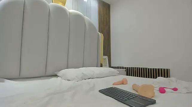 Roxyflame_ - SQUIRT!!!!