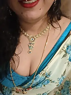 Urmila_kannada_telugu - Full nude in public 5 minutes lush contr