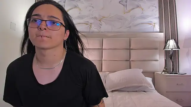 BellaAndDominick XXX чат на живо