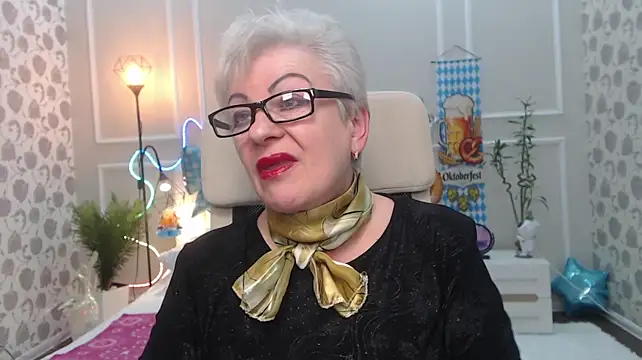 KayleSmoll Chat XXX in diretta