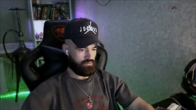 Živý XXX chat _Serious_Man