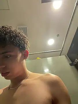 yoursexyjose XXX чат на живо