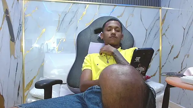 Chat XXX ao vivo de ManSant