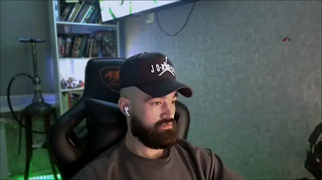 Chat +18 de _Serious_Man ao vivo